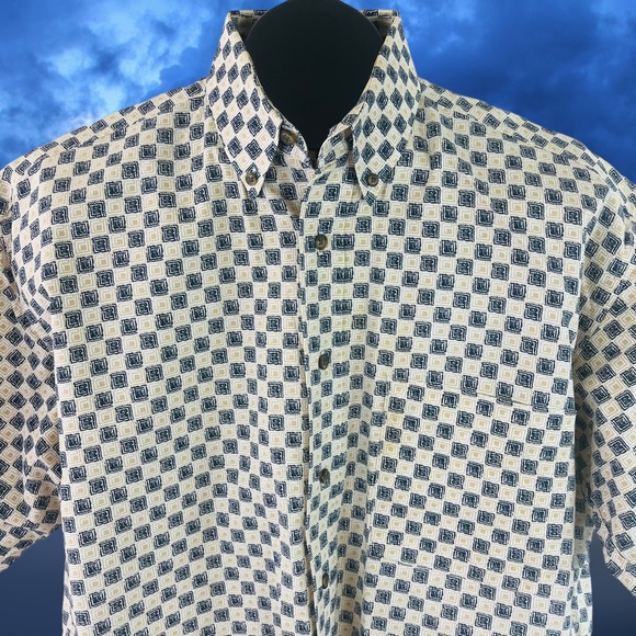 Natural Issue Other - Natural Issue Button Down Men’s Medium Size shirt